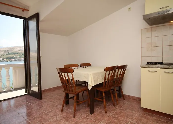 By The Sea Pag - 6404 Appartement